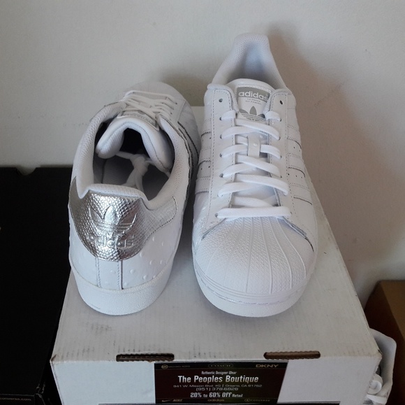 Adidas - Picture 2 of 2